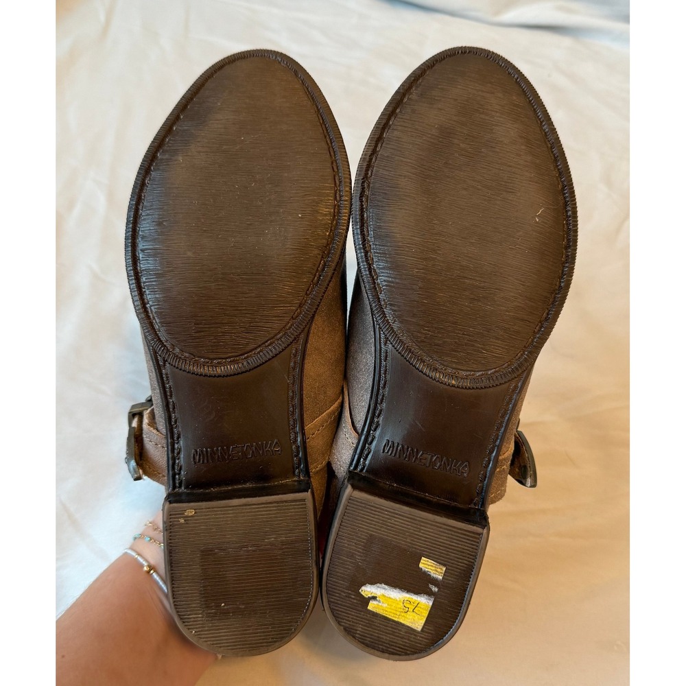 Minnetonka Women's Sz 7.5 Billie Brown Leather Closed Toe Low Heel Western Mules - Picture 9 of 9